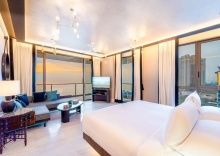 Люкс Grand с балконом и с видом на море в Baba Beach Club Hua Hin Luxury Pool Villa Hotel by Sri Panwa