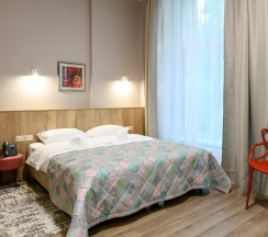 «У скалы» Дабл в Лесная сказка