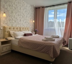 Twin Room/Double Room в Melton Hotel