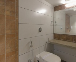 Номер Luxury в Hotel Ariana Residency