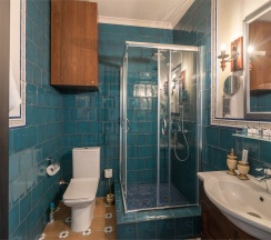 Джуниор Cюит в Welcome House
