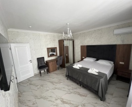 Четырехместный двухкомнатный в Заповедная 15А