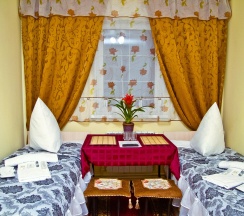 Номер комфорт с 4 односпальными кроватями в Home Hotel