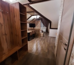 Однокомнатные апартаменты с собственной кухней и балконом в Вилла Лиза