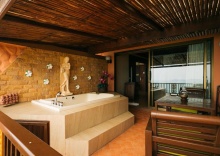 Люкс в Samui Bayview Resort & Spa