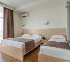 Стандартный четырехместный номер в Del Mar Inn