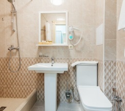 Двухместный номер Стандарт с балконом двуспальная кровать в Dvin