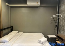 Двухместный номер Standard 2 отдельные кровати и односпальная кровать в Premier Hostel Chiang Mai