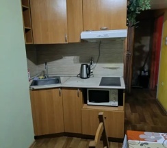 Четырёхместный номер женский (общая ванная комната) в Дворик
