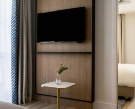 Двухместный полулюкс двуспальная кровать в Renaissance Paris Vendome Hotel