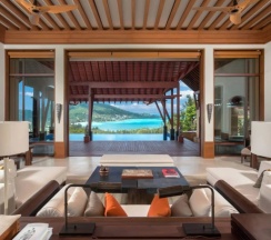 Особняк Luxury High Point с красивым видом из окна в Twinpalms MontAzure Phuket Resort