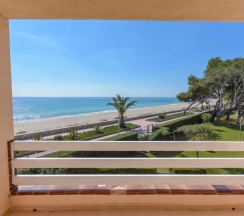 Апартаменты с 2 комнатами в Residencial Guardamar Zeus
