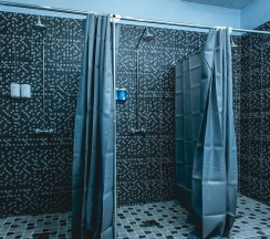 Кровать в общем номере (мужской номер) в Хостел Sherlock Homes Баку