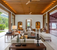 Особняк Luxury High Point с красивым видом из окна в Twinpalms MontAzure Phuket Resort