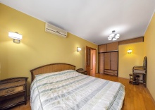 "Green Apartment", 4к квартира ул.Воровского, 36б , ID 74-093 в "ИннХоум Апартаменты"