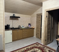 Домик у пруда в Ирбис