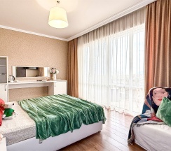 Двухкомнатный люкс в Милана