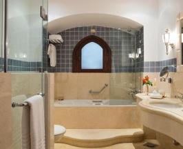 Вилла Дуплекс с красивым видом из окна в Mövenpick Resort Sharm El Sheik Naama Bay