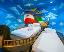 Люкс семейный в Katathani Phuket Beach Resort