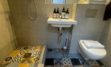 Бюджетный двухместный номер с одной двухспальной кроватью (Мансарда) в Ситикомфорт