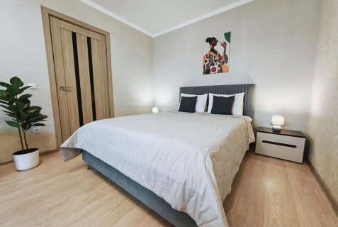 Тольятти: Апартаменты Sutki Life (Сутки Лайф) на Космонавтов