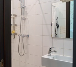 Стандартный номер (с односпальными кроватями) в Грибоедов хаус