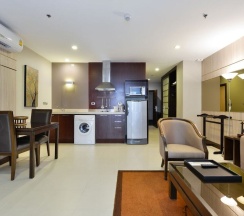 Семейный люкс в Grand Asoke Suites Boutique Residence