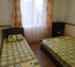 Трехместный стандартный номер в Виолетта