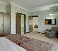 Люкс с балконом в Премьер Алатау