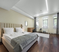 Джуниор в Агат