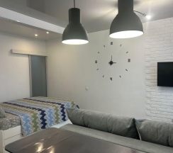 4-местные 1-комнатные апартаменты люкс с 1 двуспальной кроватью в AntoninaApartments (АнтонинаАпартментс) на улице Крылова