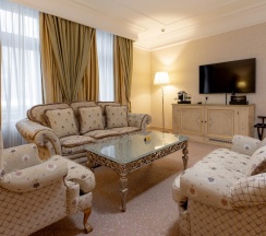 Люкс Гранд в Radisson Collection Москва