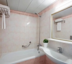 Двухместный номер Standard с видом на море (двуспальная кровать) в Aquarium View Hotel