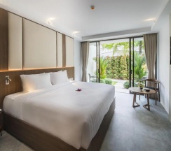 Двухместный номер Deluxe Garden двуспальная кровать в Dewa Phuket Resort & Villas