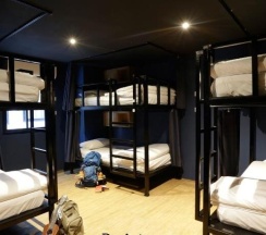 Кровать в общем номере (женский номер) в Borbaboom Phuket Poshtel And Hostel Sha By Zuzu