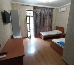 Двухместный номер Deluxe с балконом и с видом на горы 2 отдельные кровати в Inn Rif