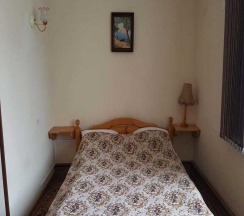 Номер улучшенный стандарт с 1 двуспальной кроватью (с завтраком) в Транзит