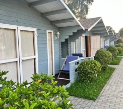 Двухместный семейный Домик с террасой двуспальная кровать в Летняя сказка