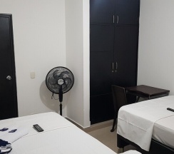 Четырёхместный номер Standard в Laureles Home