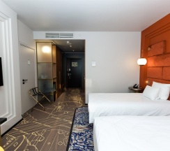 Номер Classic Superior с двумя односпальными кроватями в Mercure