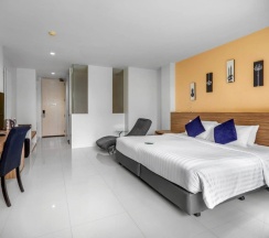Двухместное Pent Pool двуспальная кровать в The Lantern Resorts Patong
