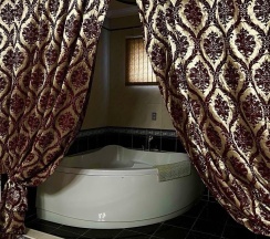 2-местный 1-комнатный номер полулюкс с 1 двуспальной кроватью в Адам