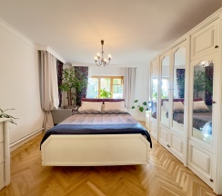 Дом улучшенный в У китайской беседки