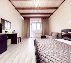ЛЮКС с видом на горы и балконом в Greek house viva hotels group