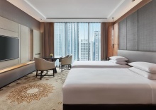 Четырёхместный номер Standard двуспальная кровать в Hyatt Regency Bangkok Sukhumvit