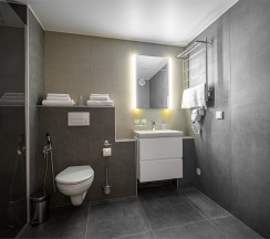 Семейный номер с двуспальной кроватью и диваном в Best Western Zoom Hotel