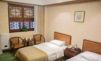 Двухместный номер Budget (без окна) (2 отдельные кровати) в Beijing Wang Fu Jing Jade Hotel
