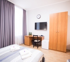 Трехместный номер с тремя раздельными кроватями в Шале де Прованс