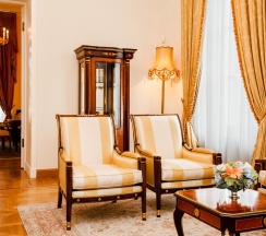 3-комнатный номер люкс в Petroff Palace