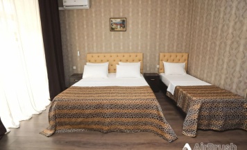 Четырёхместная студия с балконом в Mango